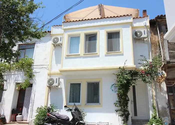 Idilika מלון בוזקאדה